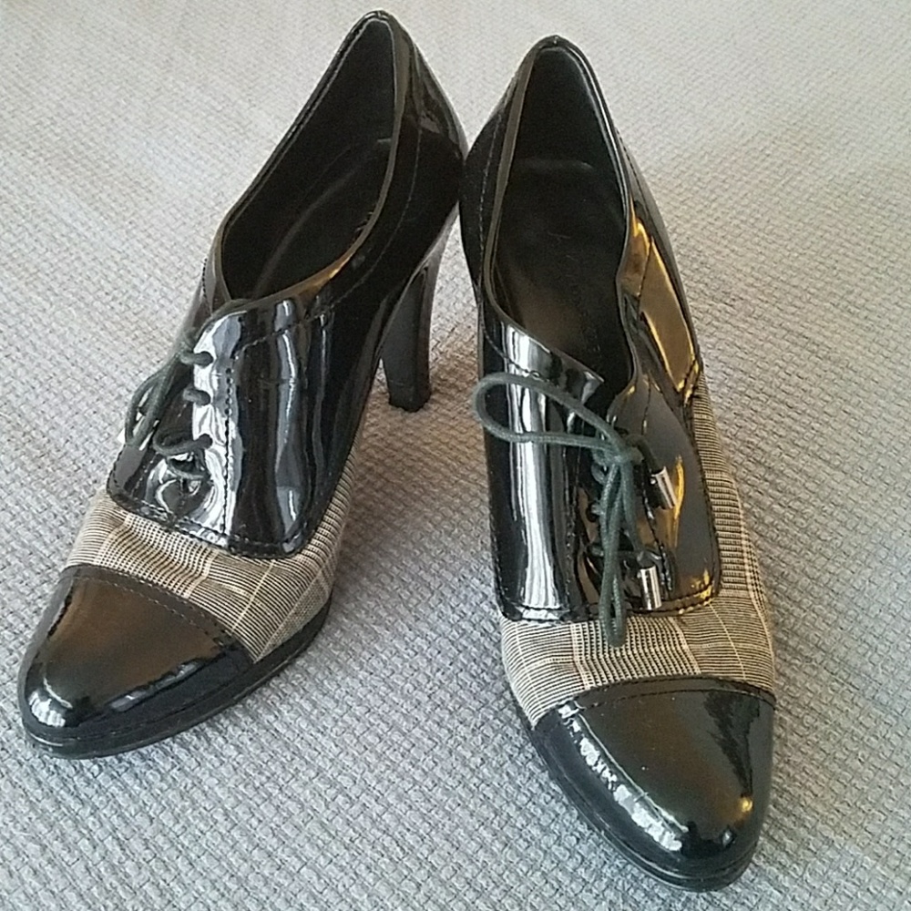 AK Houndstooth Dress Heels